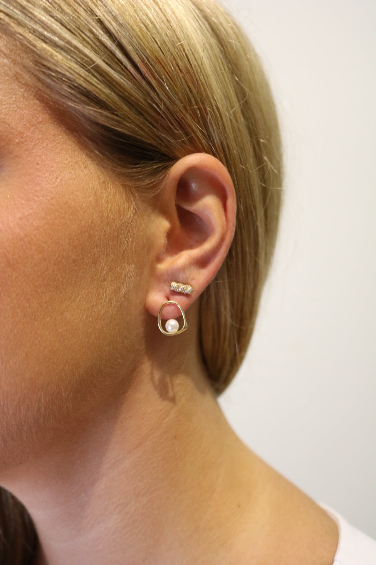 Pearl Open Shape Earrings