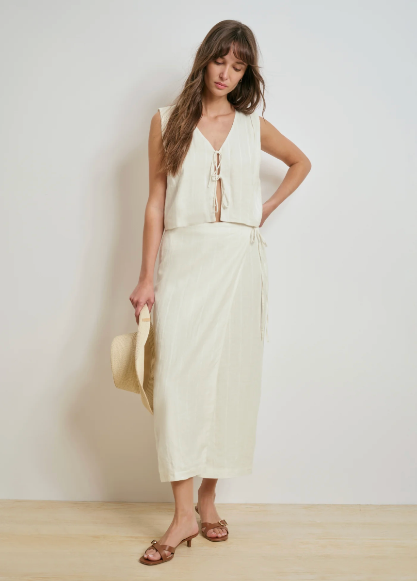 The Invisible String Skirt