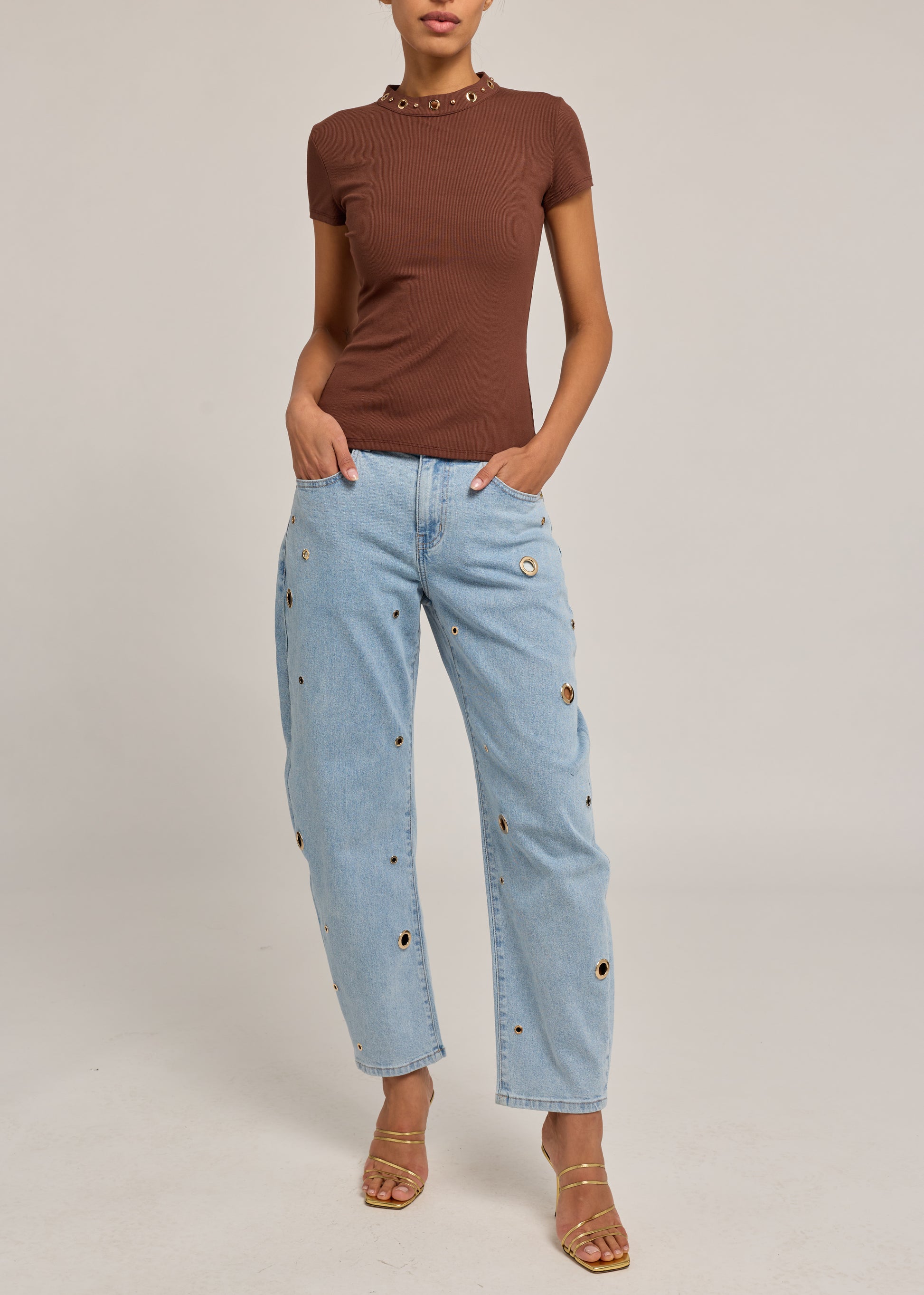 QUINCEY GROMMET BARREL JEANS